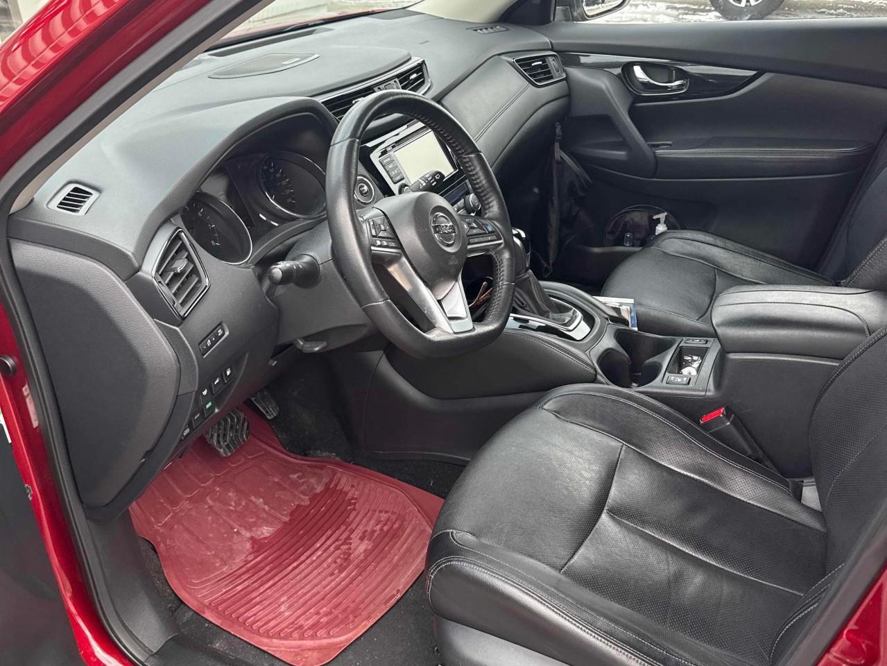 2019 Nissan Rogue  Photo2