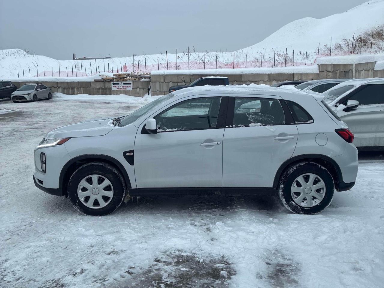 2022 Mitsubishi RVR  Photo