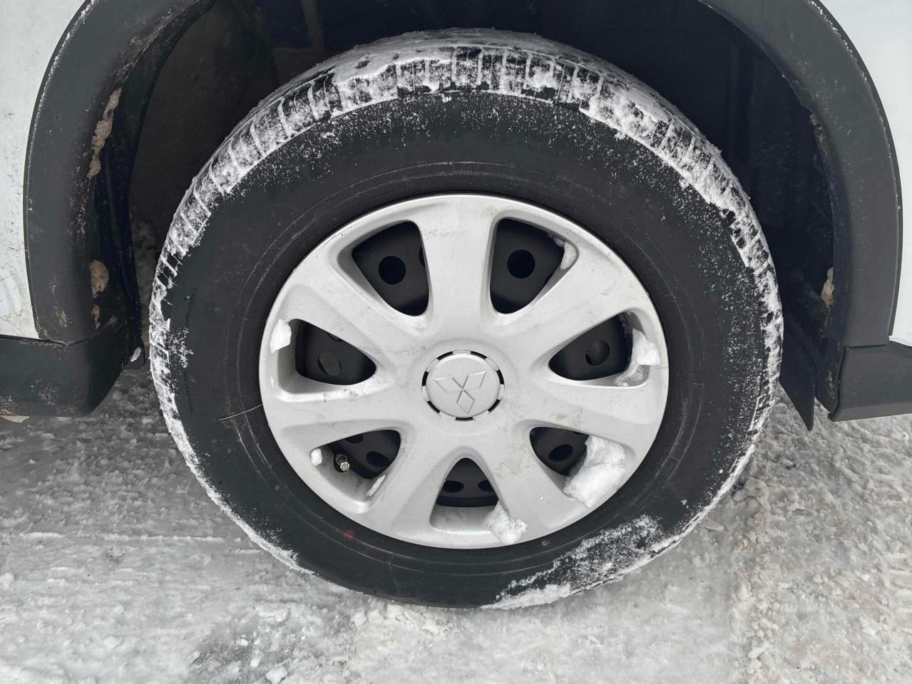 2022 Mitsubishi RVR  Photo