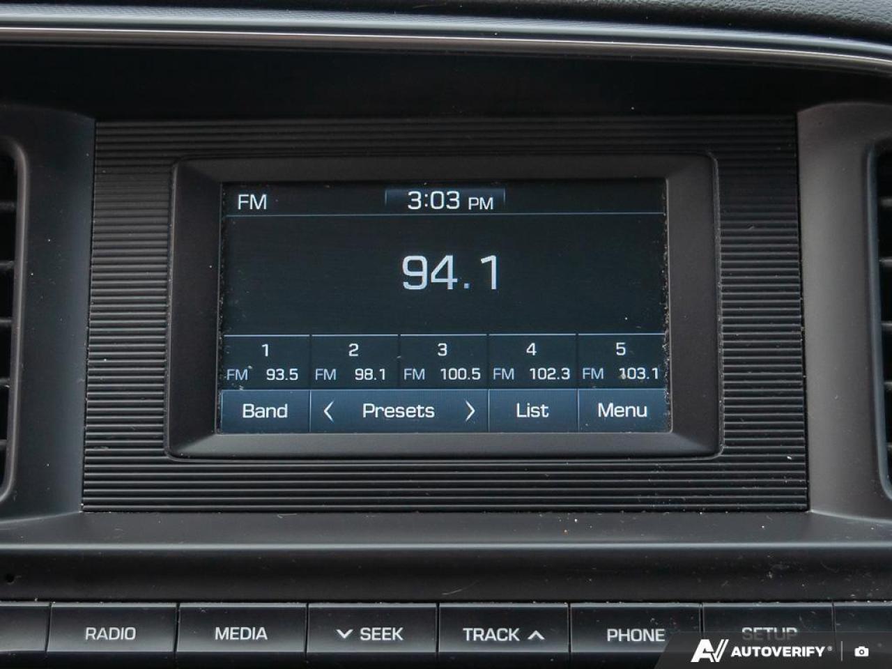 2020 Hyundai Elantra ESSENTIAL 4DR SEDAN Photo