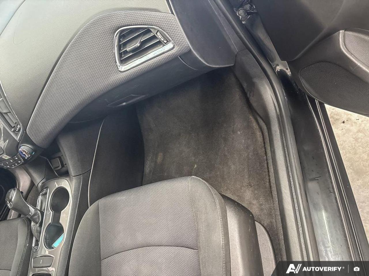 2018 Chevrolet Cruze LT Auto 4dr Sedan Photo