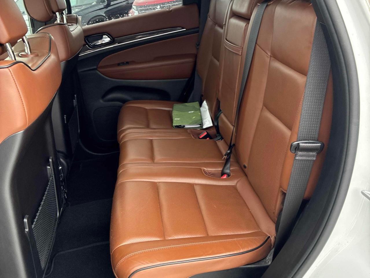 2021 Jeep Grand Cherokee Overland 4dr 4x4 Photo