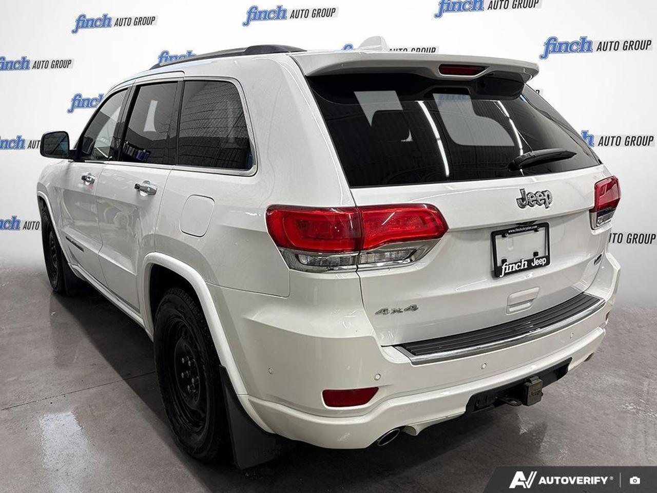 2021 Jeep Grand Cherokee Overland 4dr 4x4 Photo3
