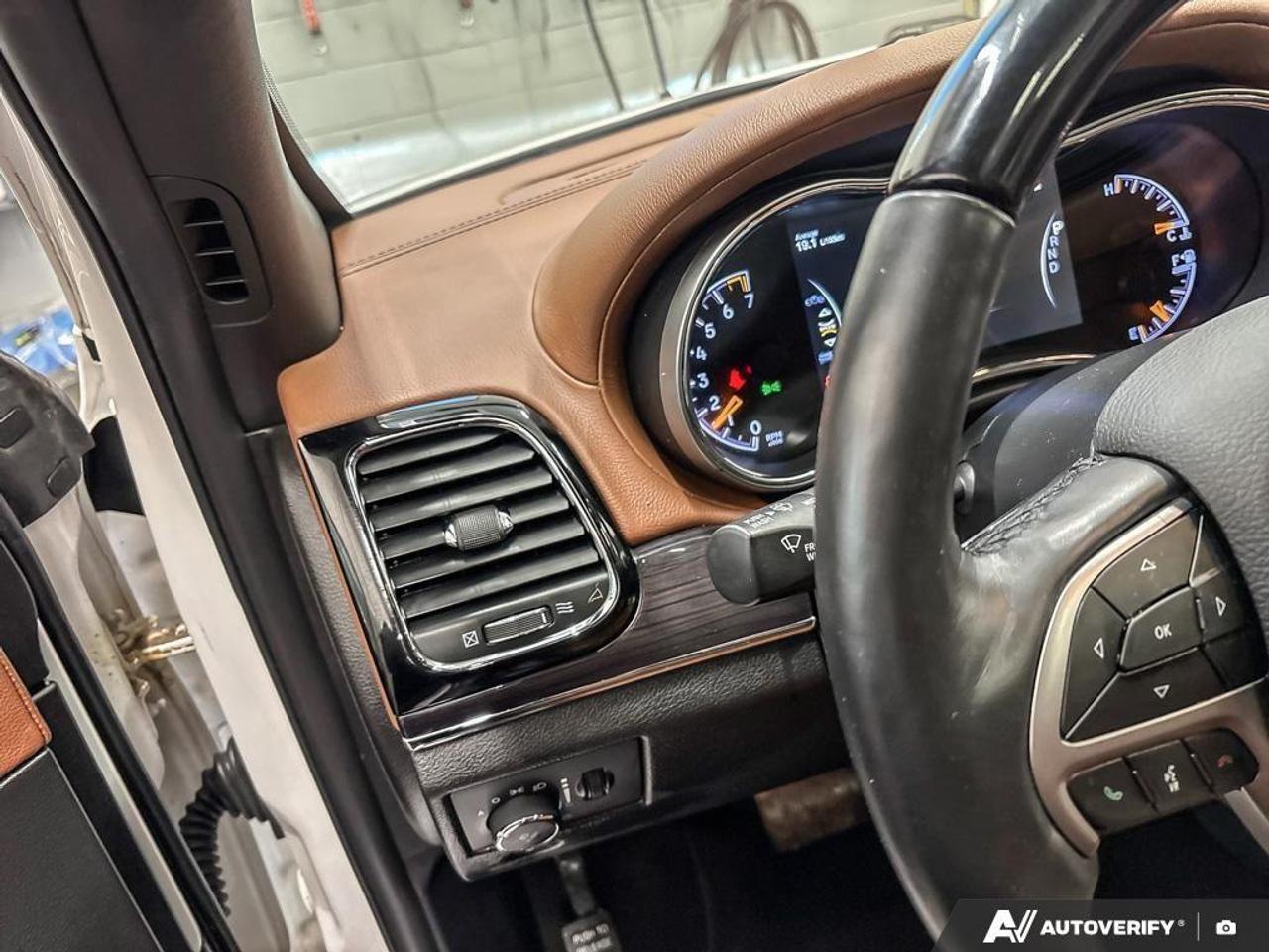 2021 Jeep Grand Cherokee Overland 4dr 4x4 Photo