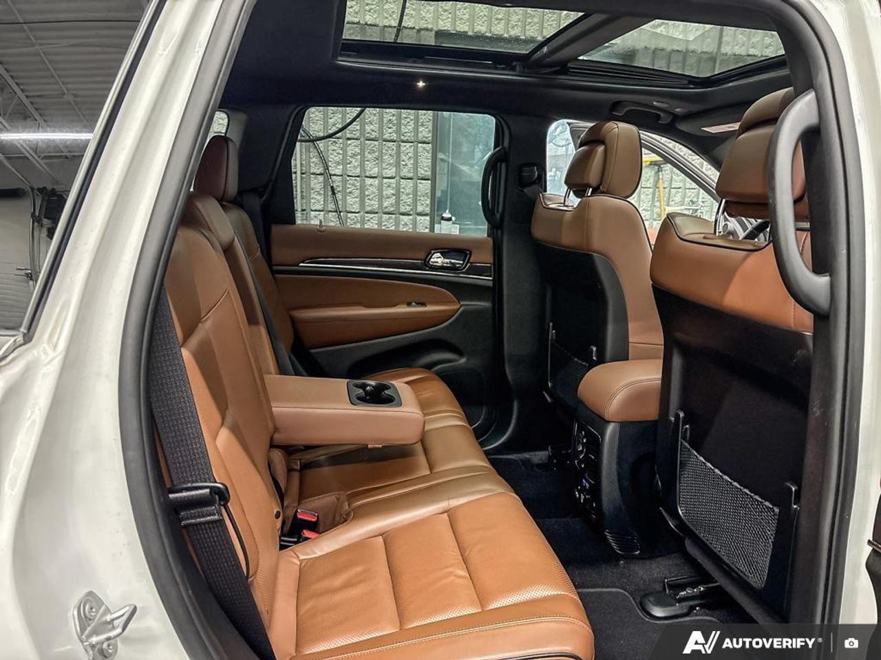 2021 Jeep Grand Cherokee Overland 4dr 4x4 Photo