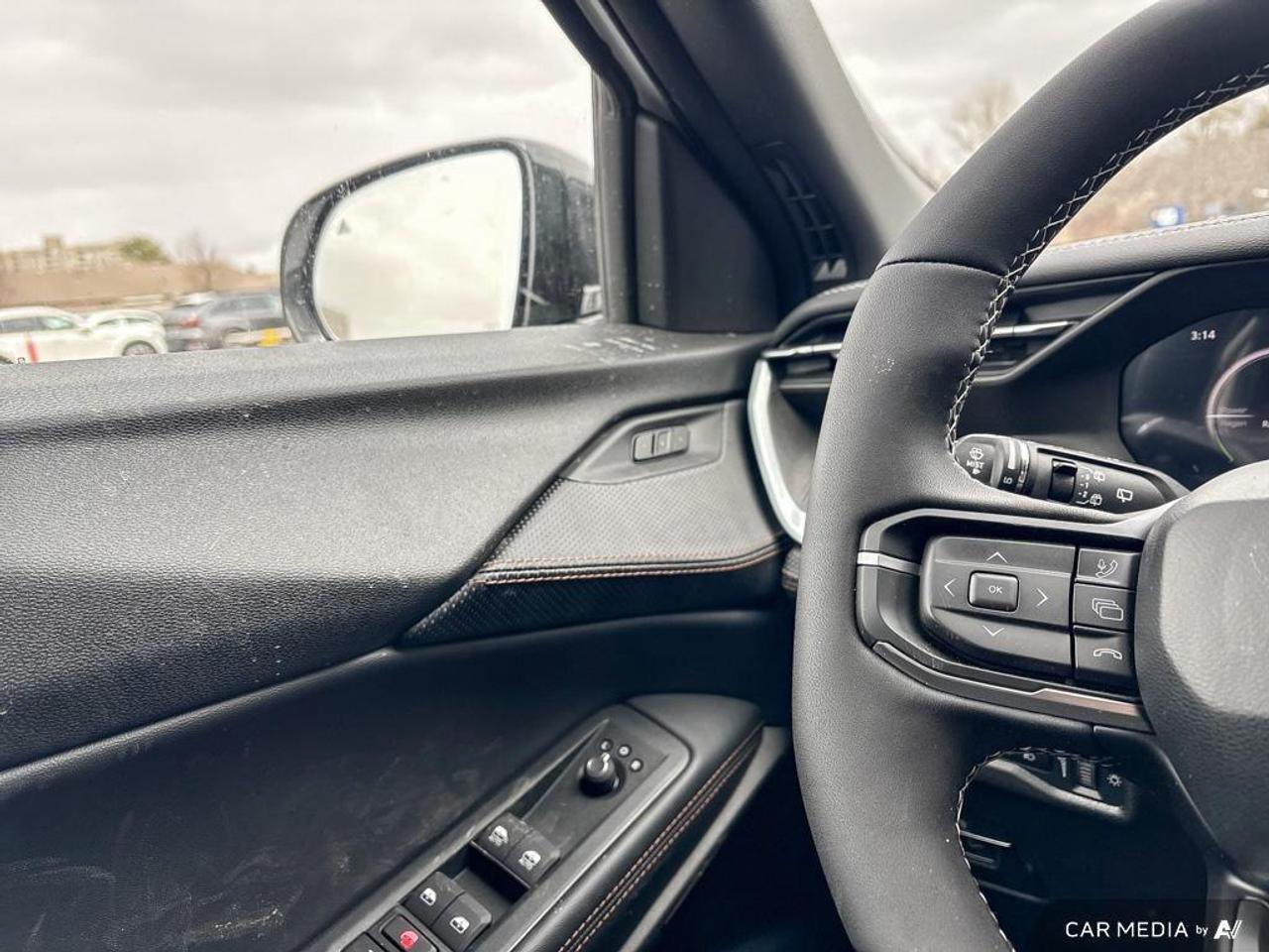 2026 Jeep Cherokee Overland 4dr 4x4 Photo