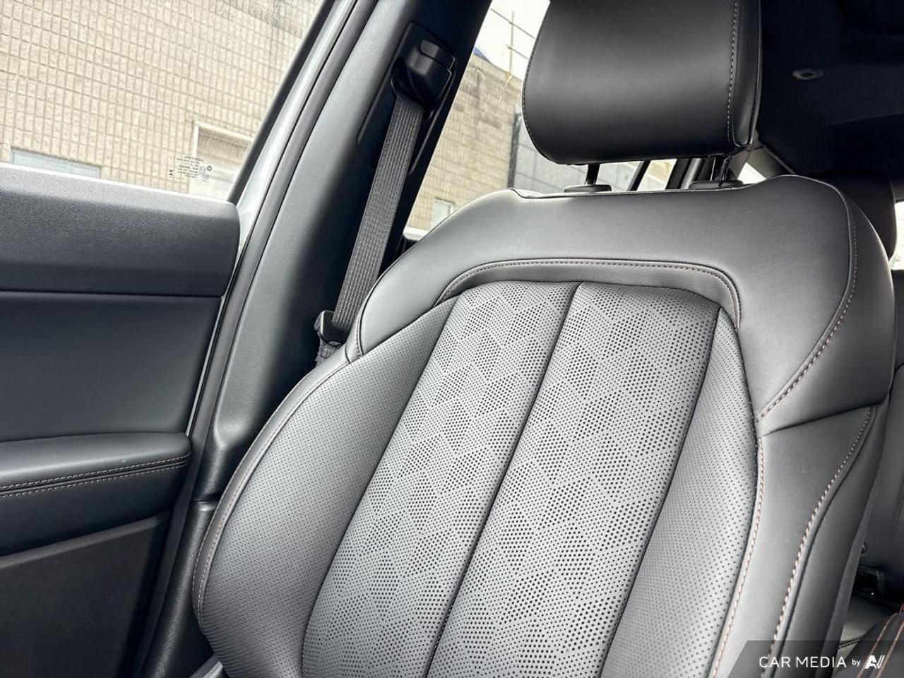 2026 Jeep Cherokee Overland 4dr 4x4 Photo