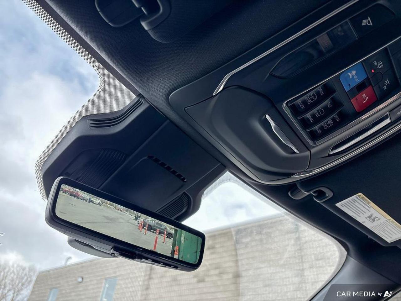 2026 Jeep Cherokee Overland 4dr 4x4 Photo