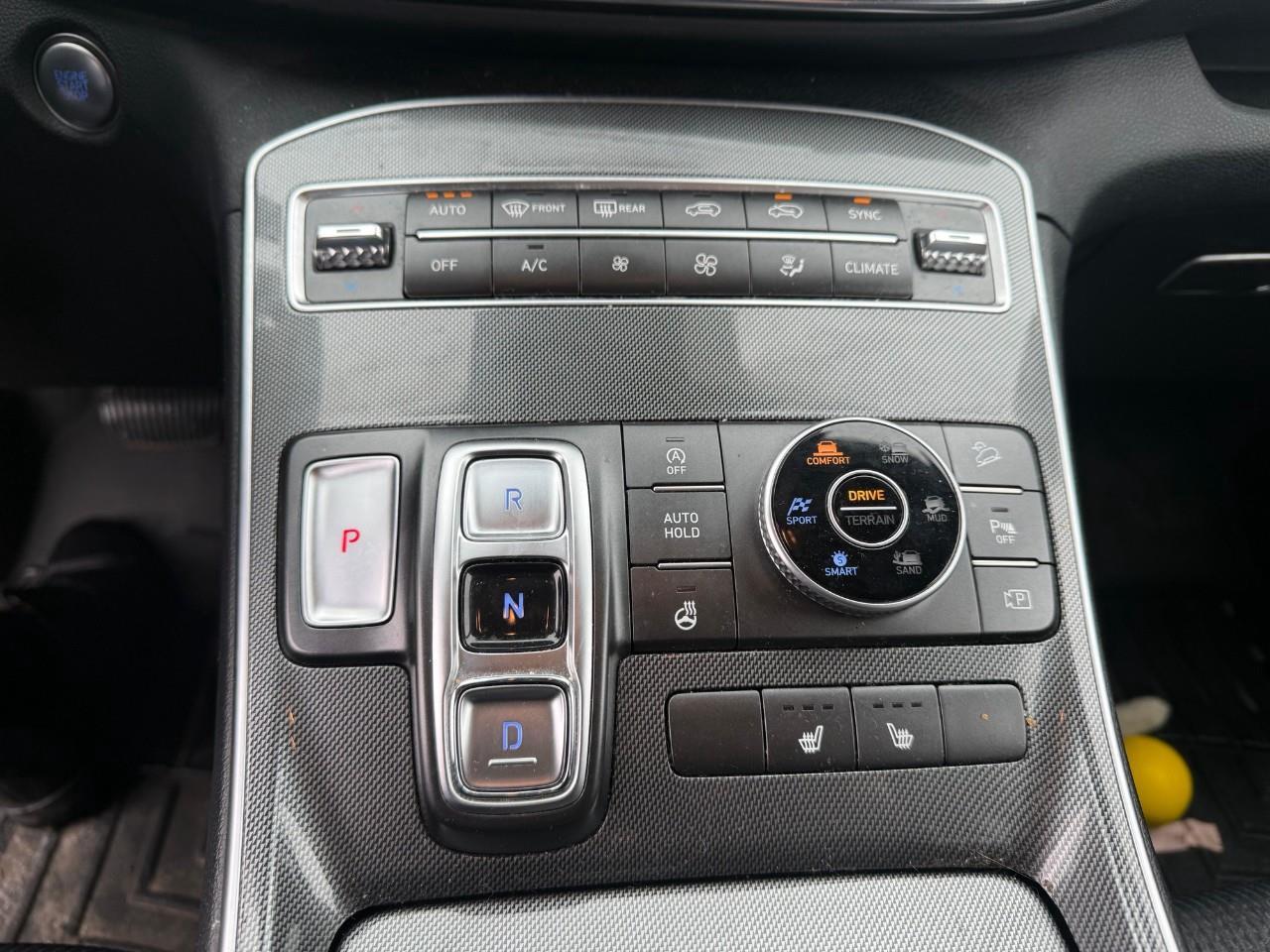 2022 Hyundai Santa Fe Preferred 4dr All-Wheel Drive Photo