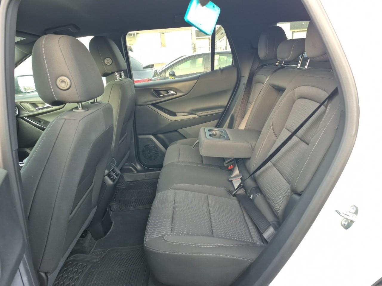 2025 Chevrolet Equinox LT 4dr All-Wheel Drive Photo