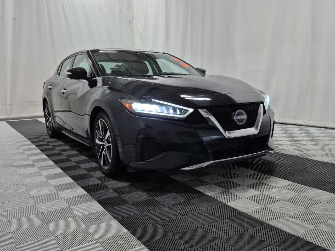 2023 Nissan Maxima SL 4dr Sedan Photo2