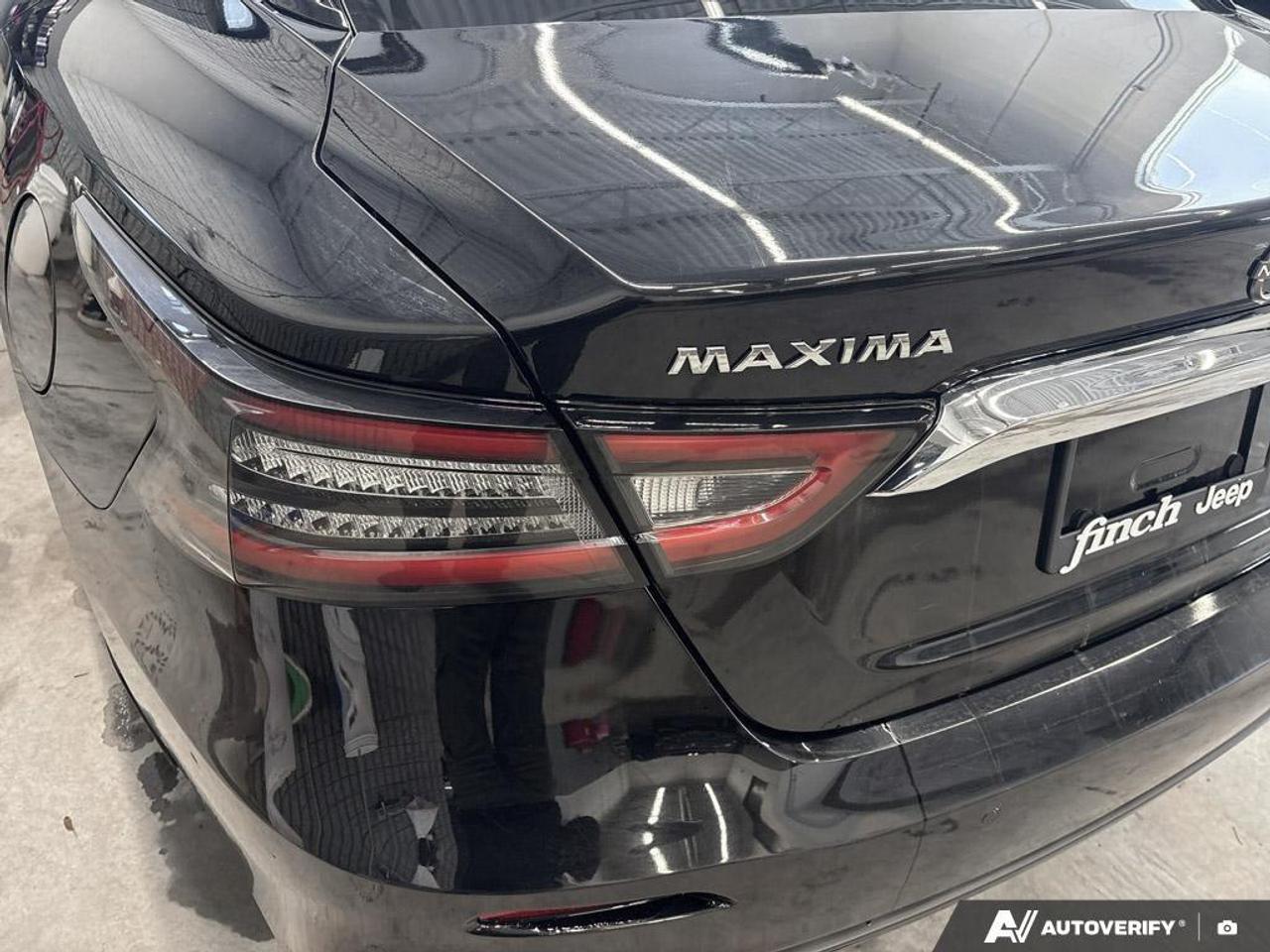 2023 Nissan Maxima SL 4dr Sedan Photo