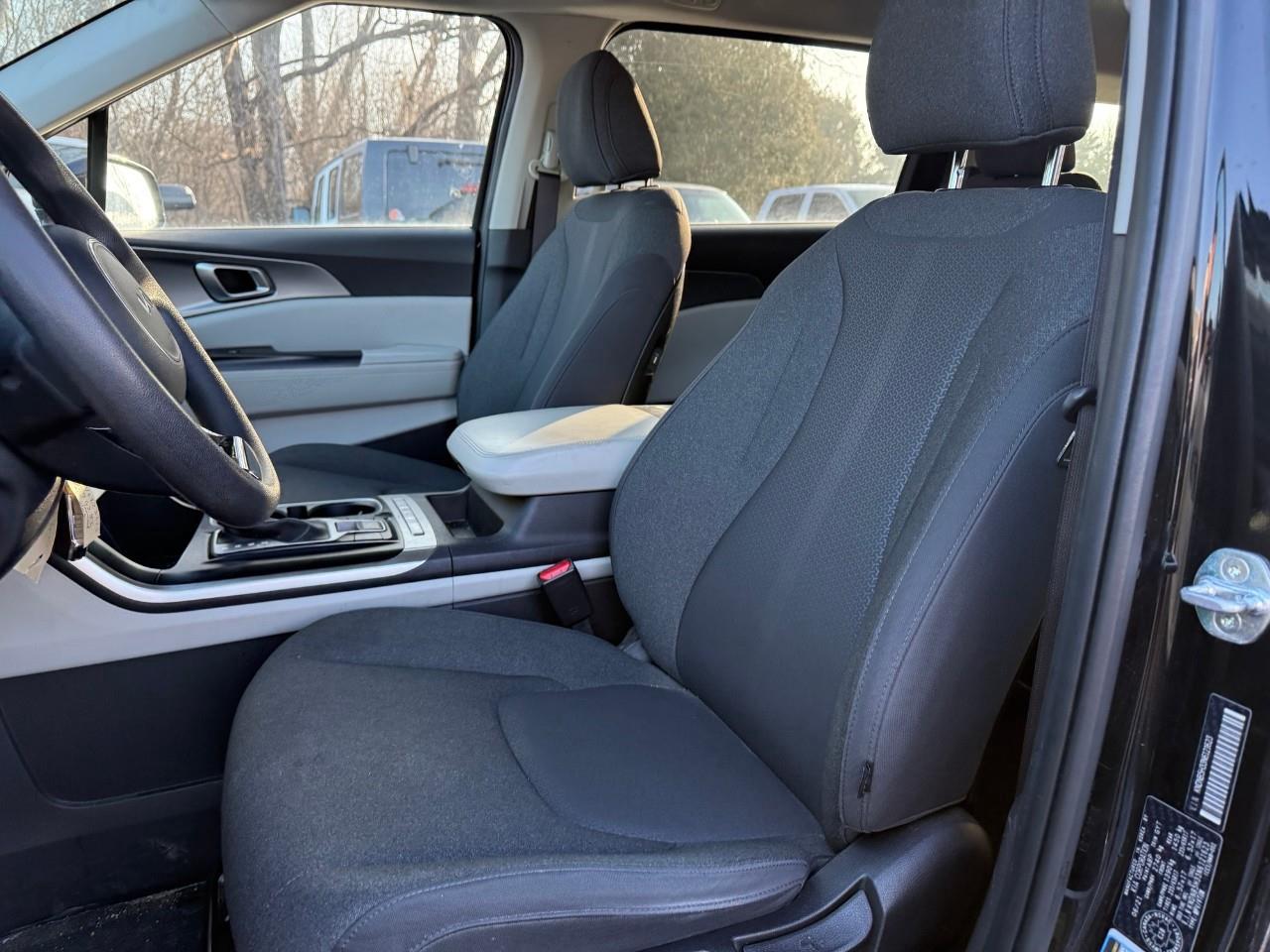 2022 Kia Carnival  Photo4