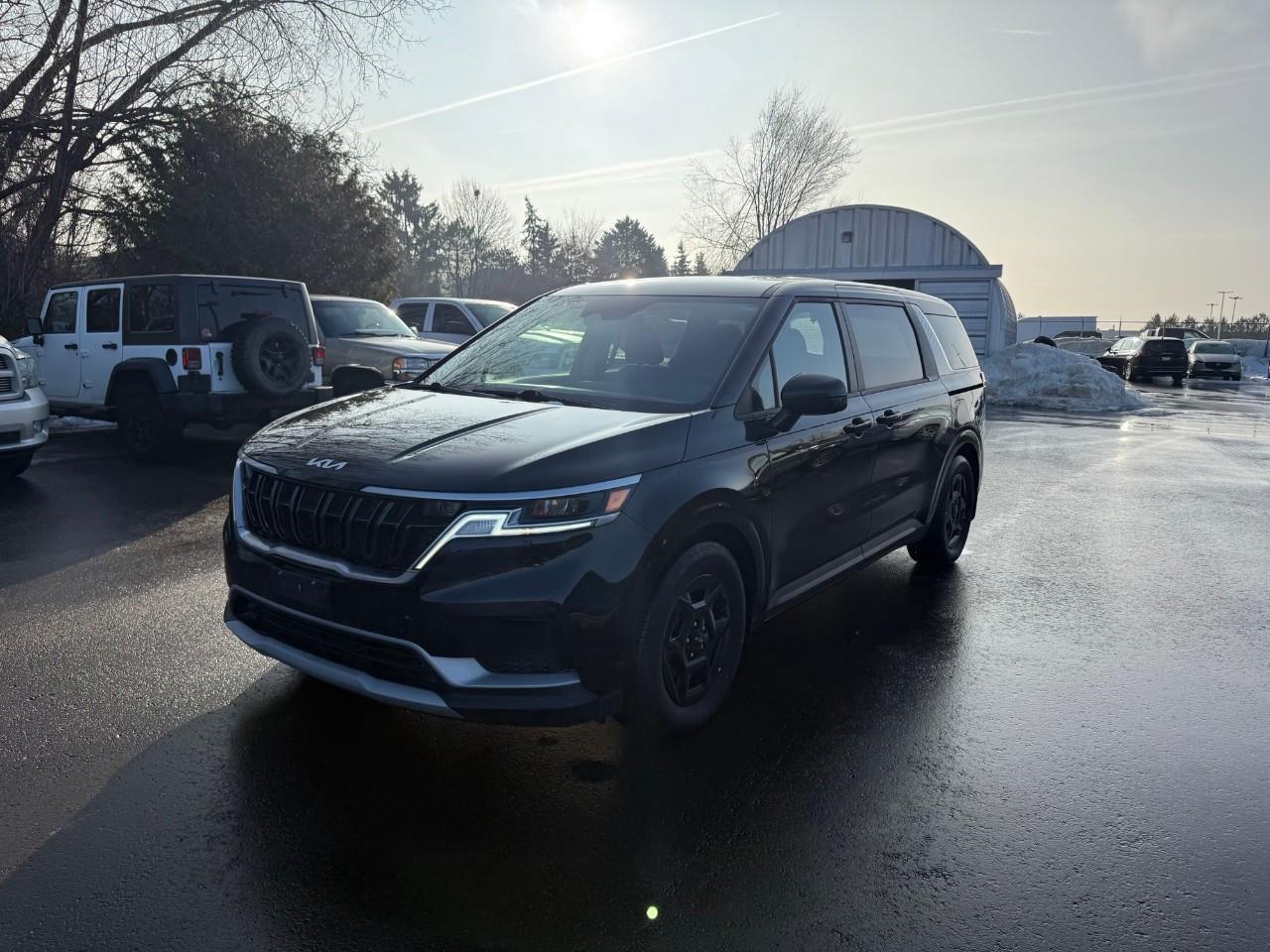 2022 Kia Carnival  Photo0