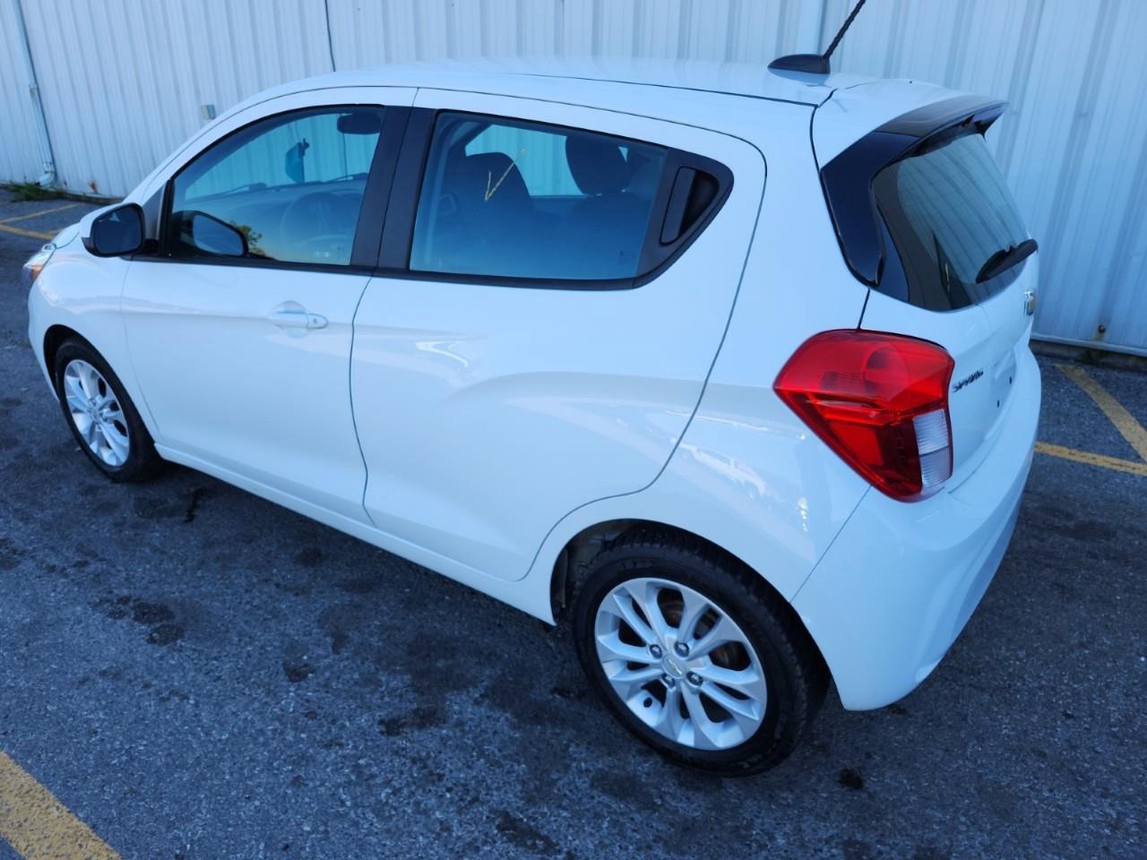 2021 Chevrolet Spark 1LT CVT 4dr Hatchback Photo3