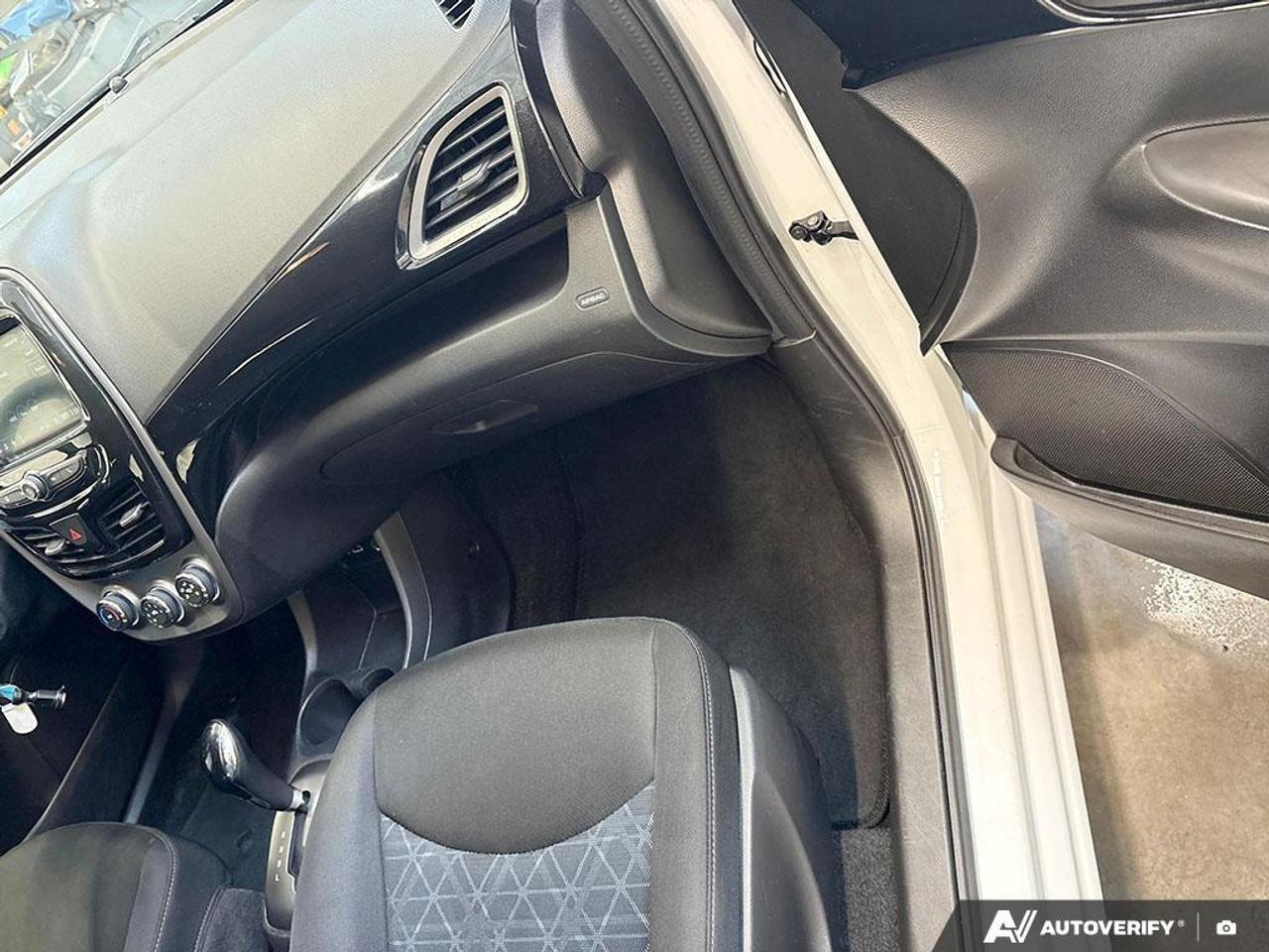 2021 Chevrolet Spark 1LT CVT 4dr Hatchback Photo
