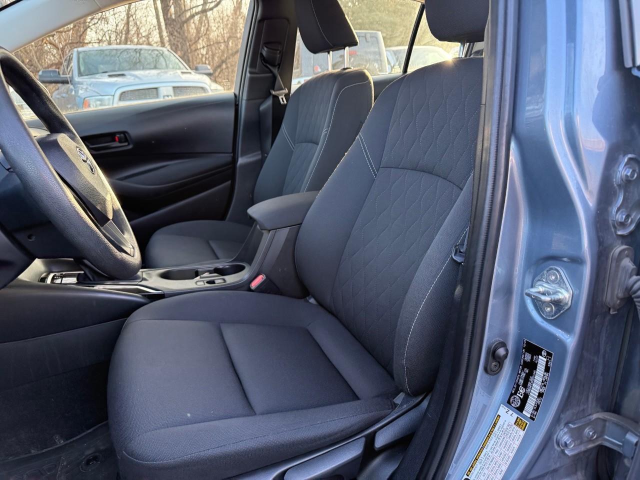 2024 Toyota Corolla Hybrid LE 4dr Front-Wheel Drive Sedan Photo4