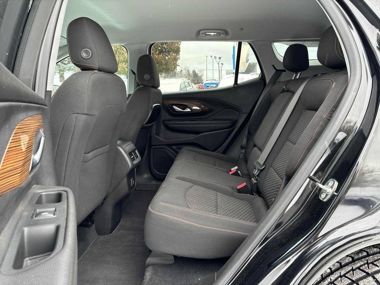 2021 GMC Terrain SLE Front-Wheel Drive Photo