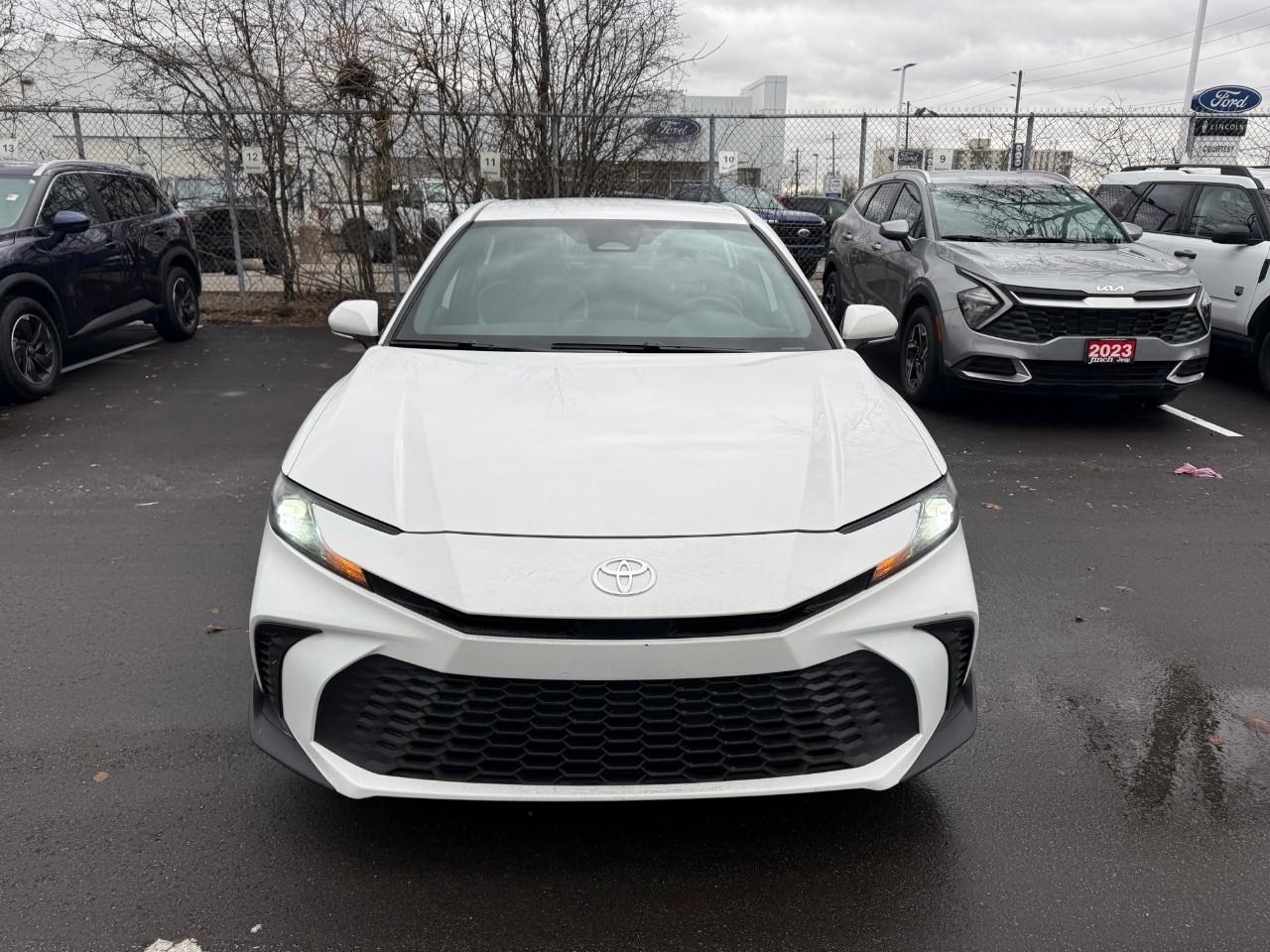 2025 Toyota Camry SE 4dr Front-Wheel Drive Sedan Photo