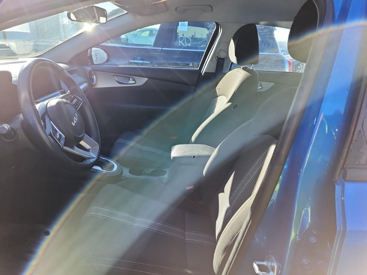 2023 Kia Forte LX 4dr Sedan Photo2