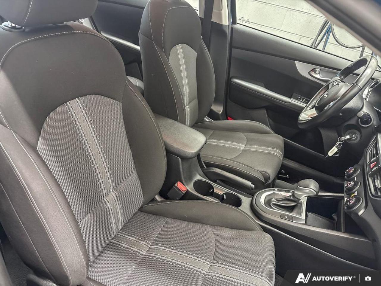 2023 Kia Forte LX 4dr Sedan Photo