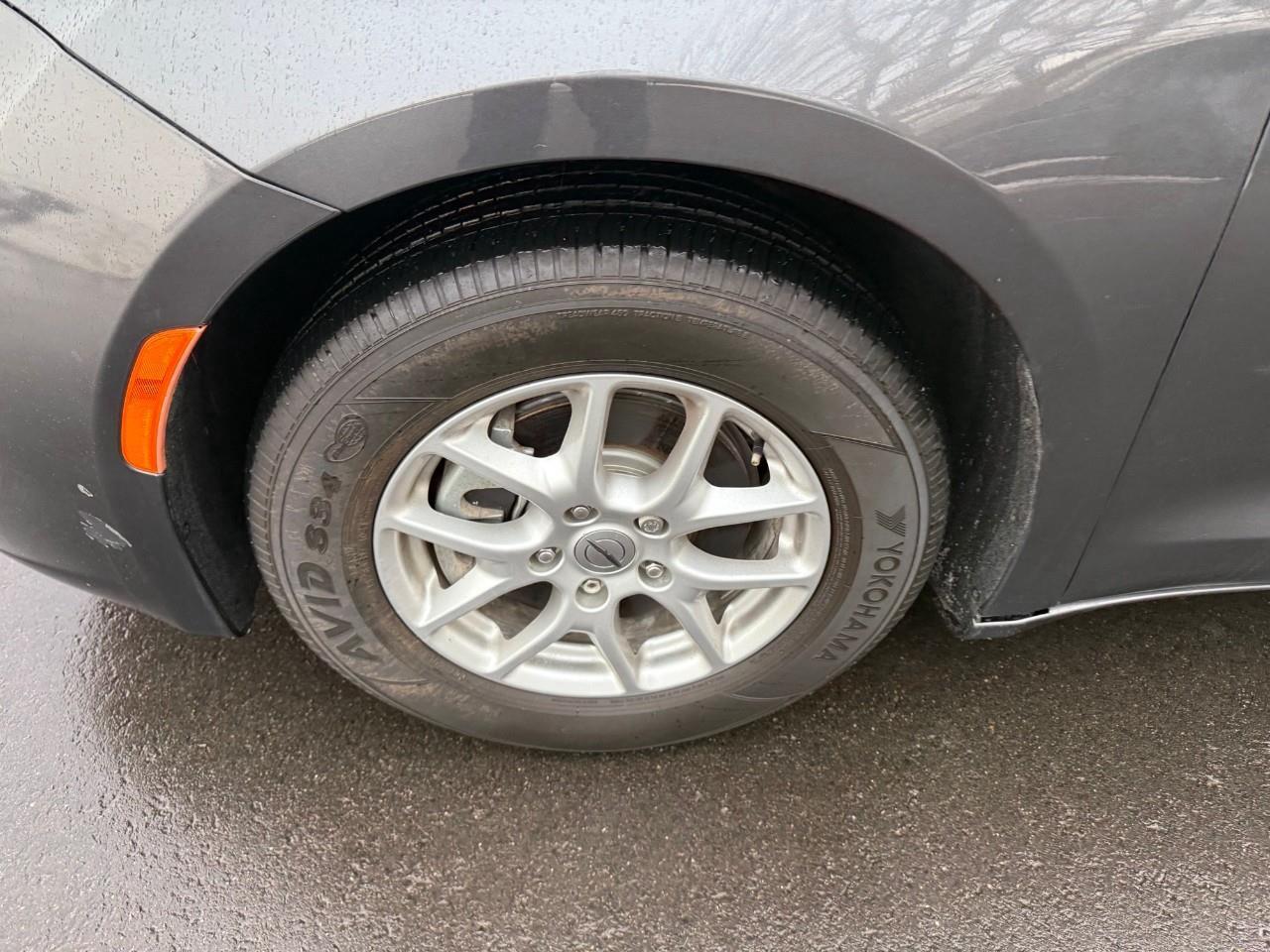 2022 Chrysler Grand Caravan SXT Front-Wheel Drive Passenger Van Photo