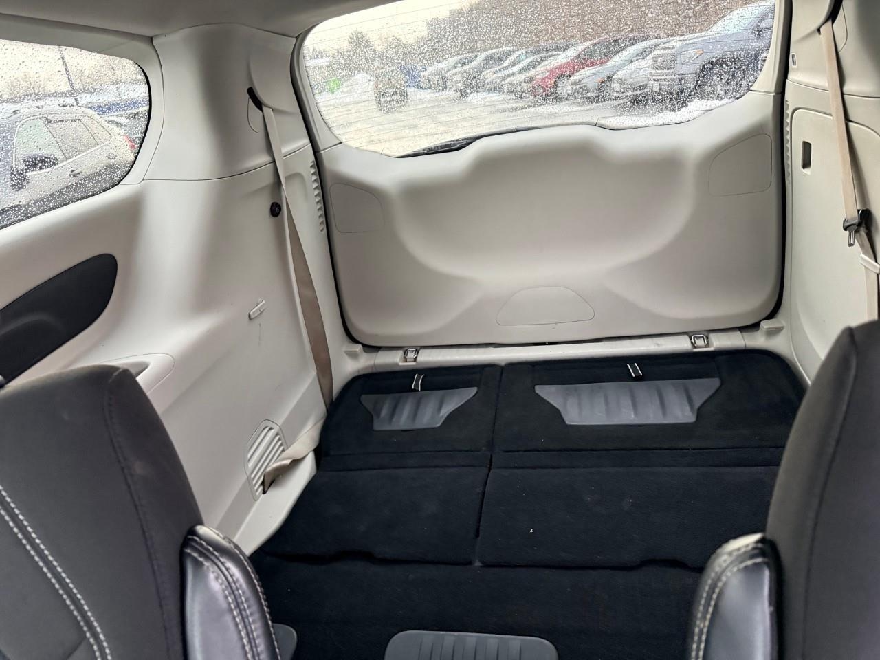 2022 Chrysler Grand Caravan SXT Front-Wheel Drive Passenger Van Photo