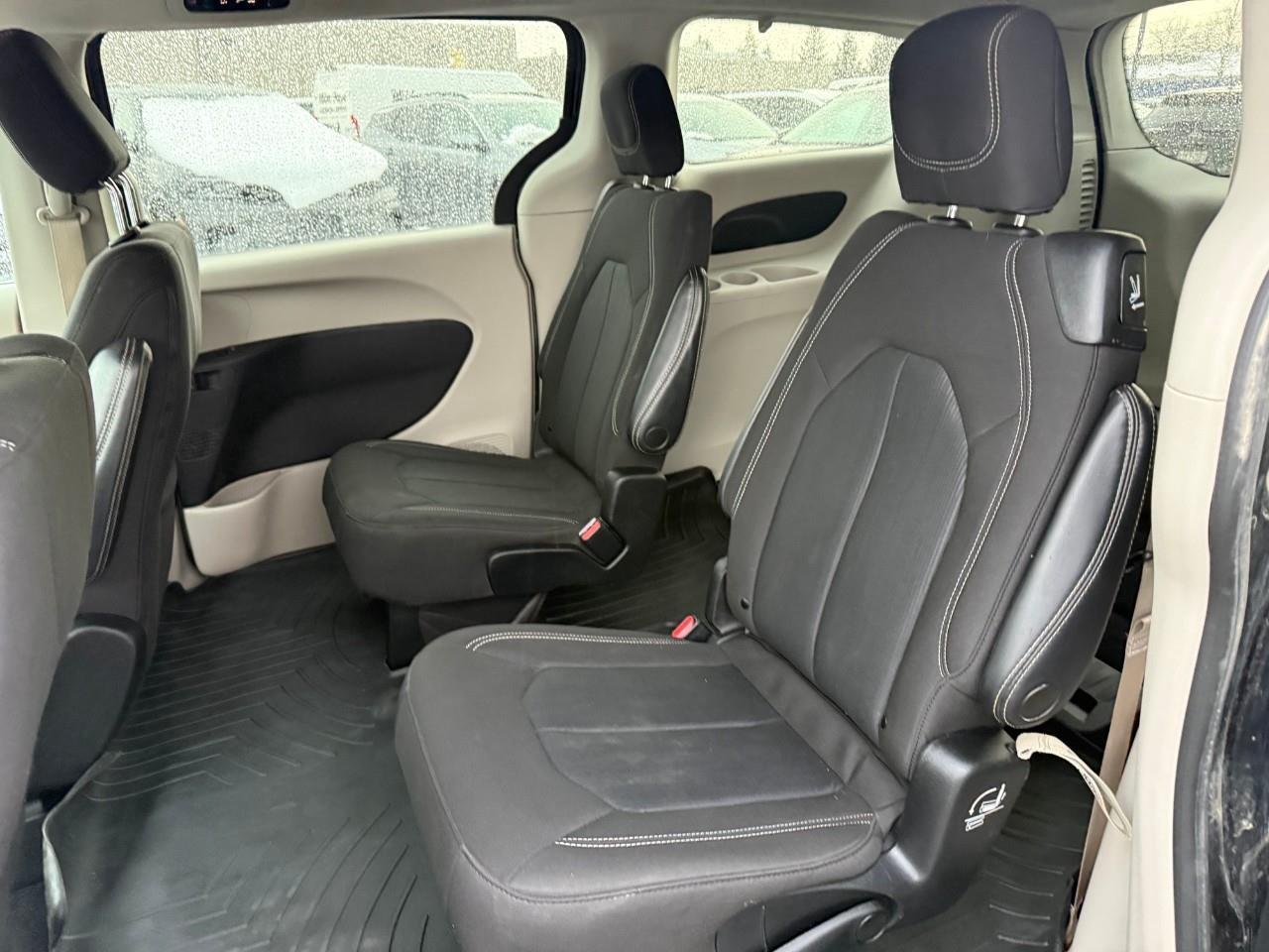 2022 Chrysler Grand Caravan SXT Front-Wheel Drive Passenger Van Photo