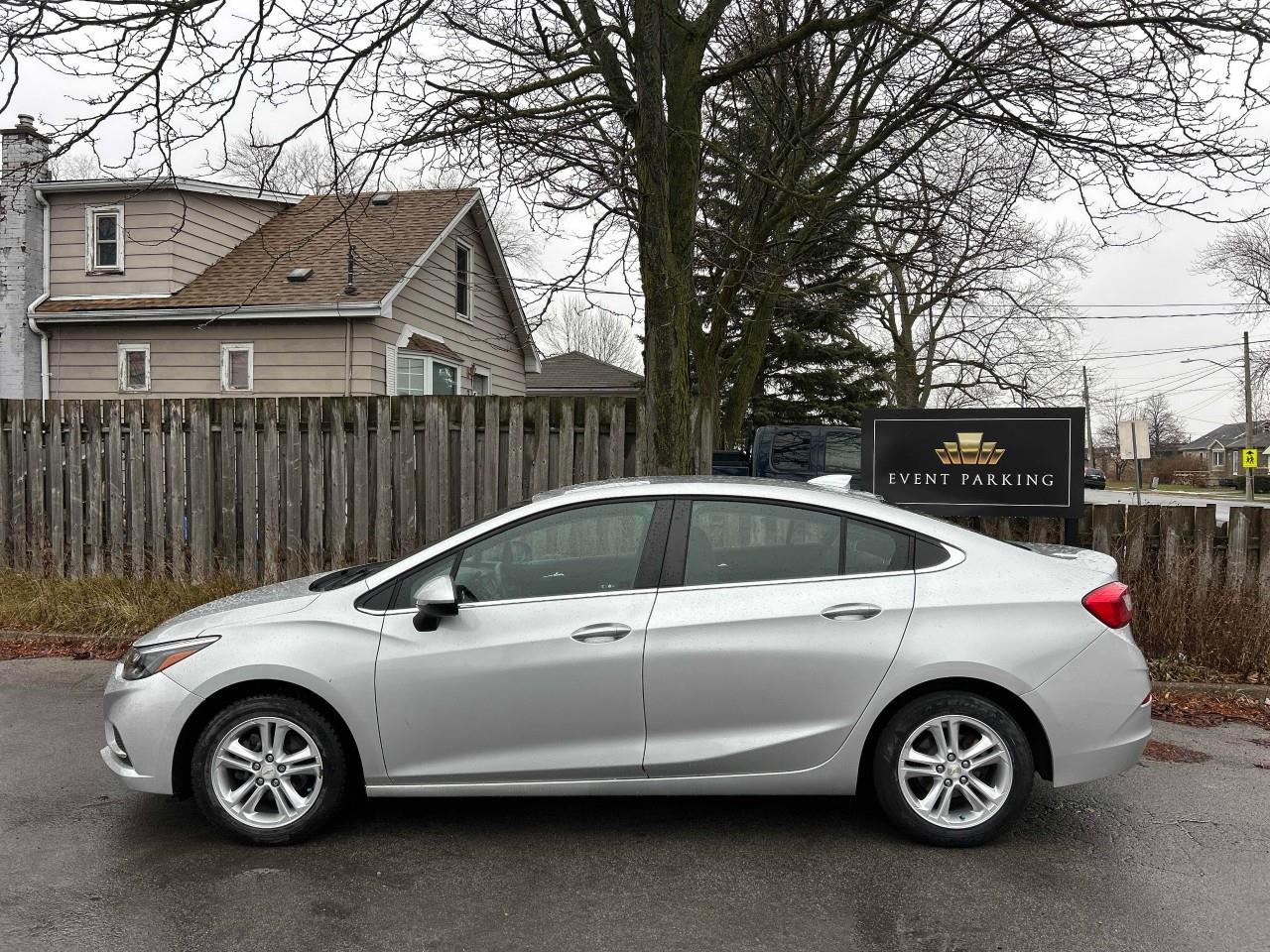 2018 Chevrolet Cruze LT Auto 4dr Sedan Photo2