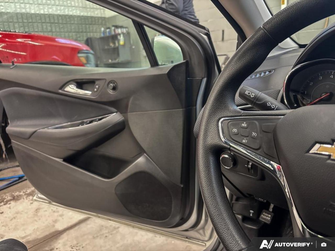 2018 Chevrolet Cruze LT Auto 4dr Sedan Photo