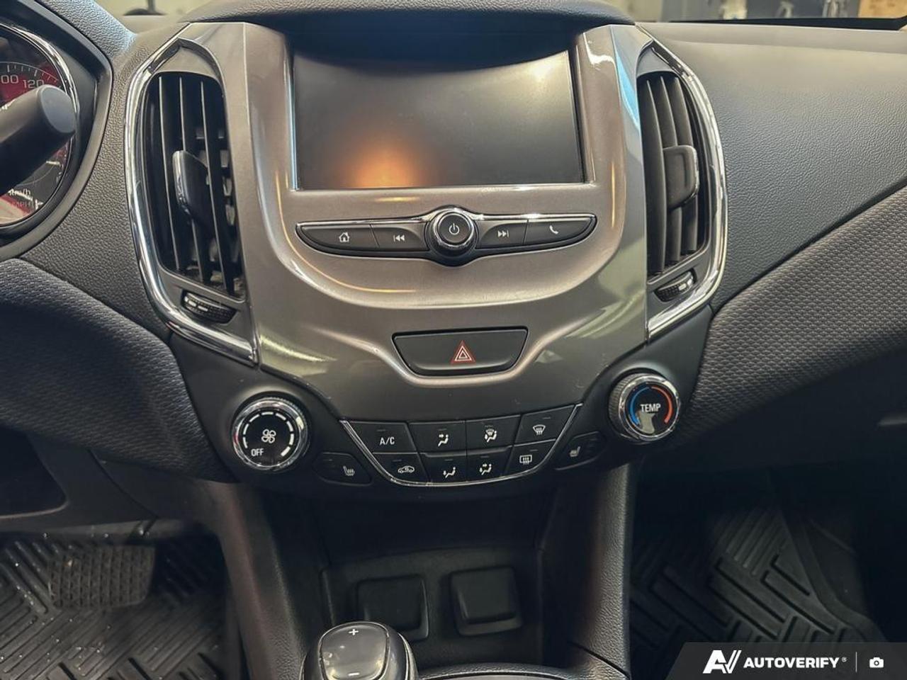 2018 Chevrolet Cruze LT Auto 4dr Sedan Photo