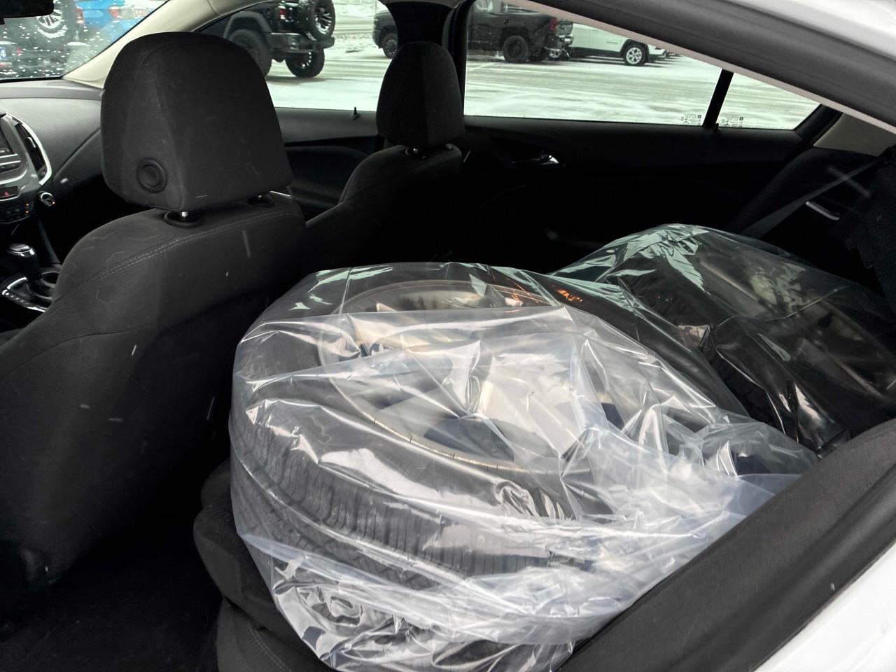 2018 Chevrolet Cruze LT Auto 4dr Sedan Photo