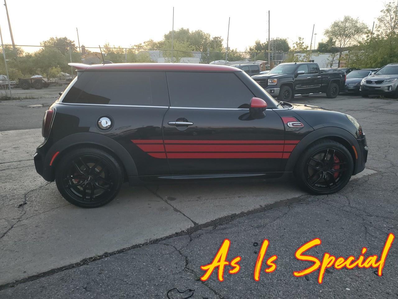 2016 MINI 3 Door John Cooper Works 2dr Hatchback Photo2