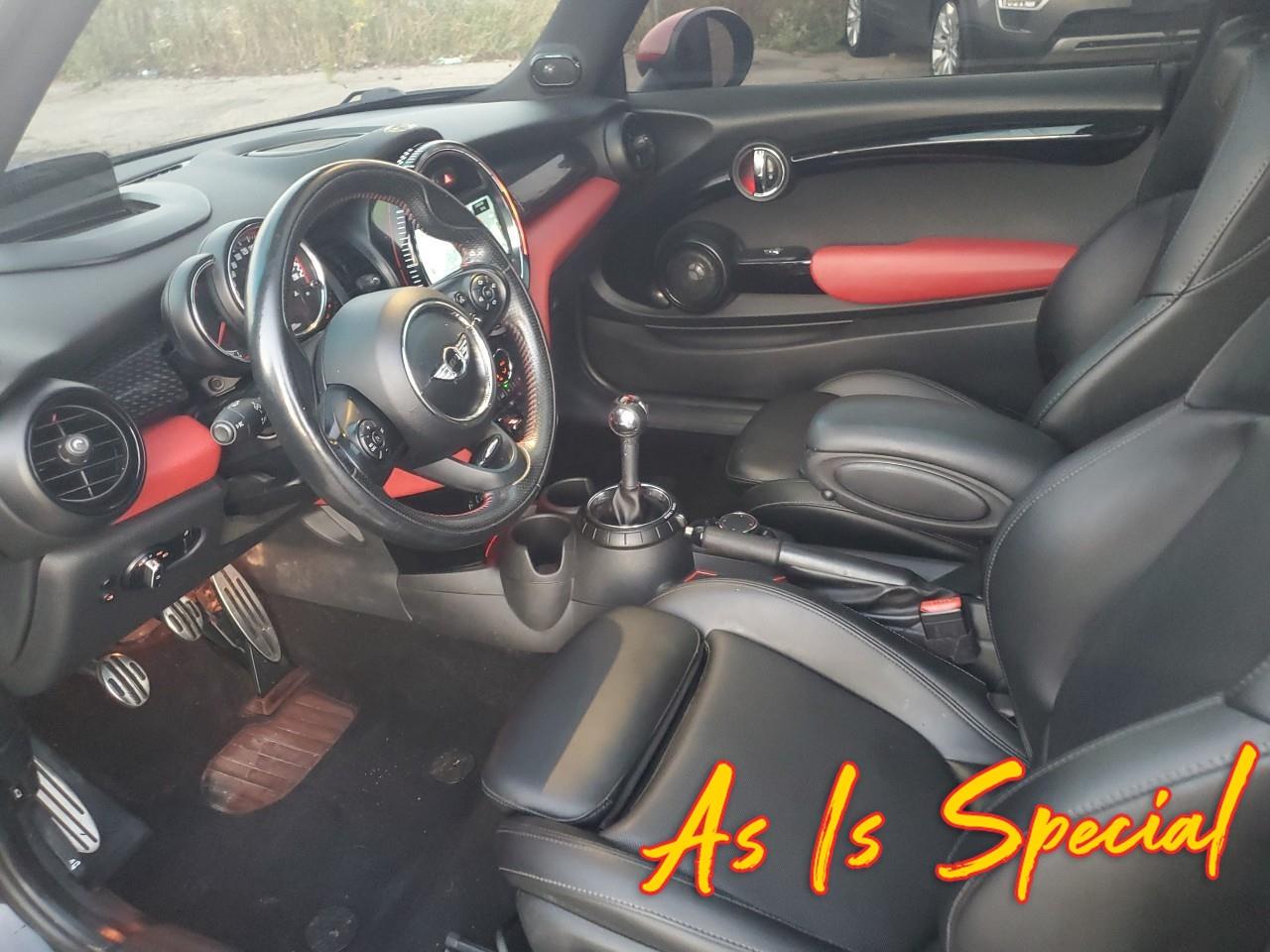 2016 MINI 3 Door John Cooper Works 2dr Hatchback Photo4