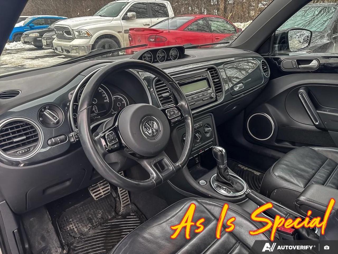 2013 Volkswagen Beetle  Photo