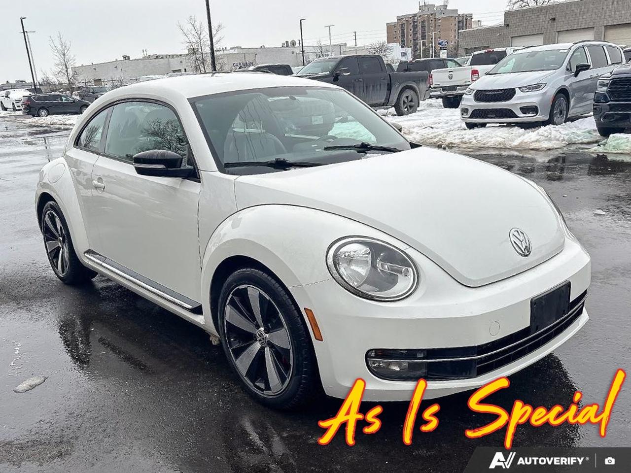 2013 Volkswagen Beetle  Photo