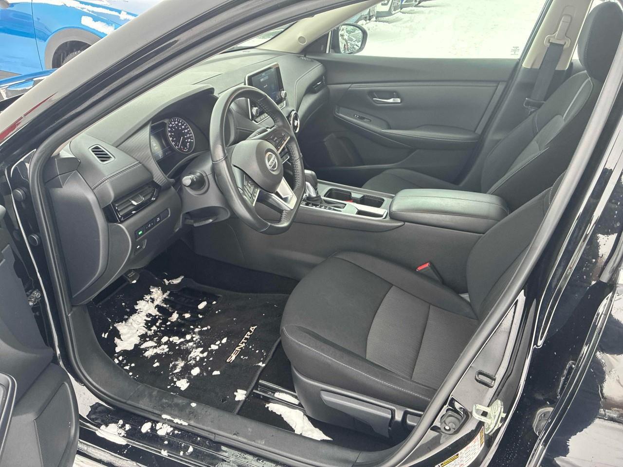 2023 Nissan Sentra SV 4DR SEDAN Photo2