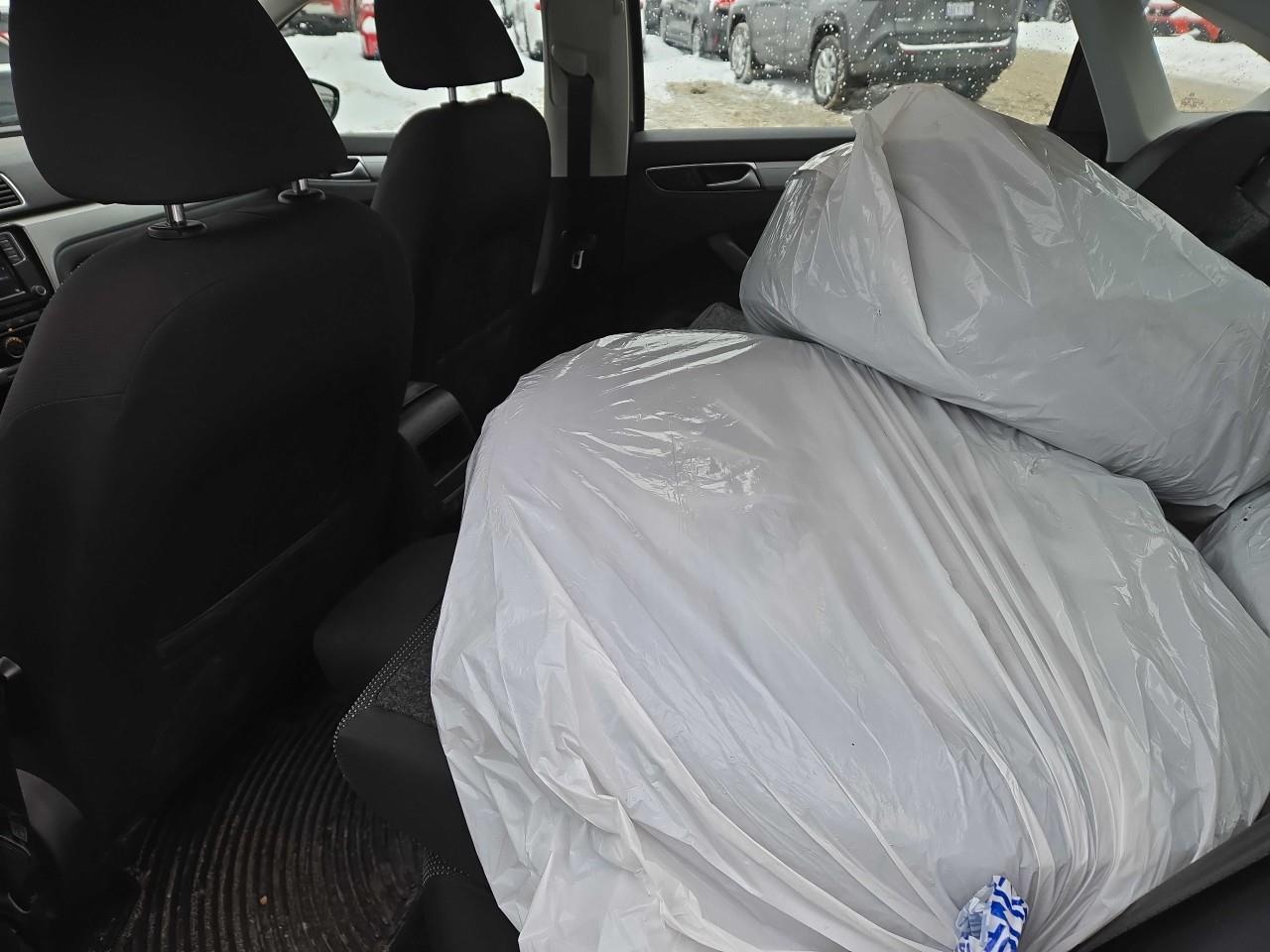 2016 Volkswagen Passat  Photo