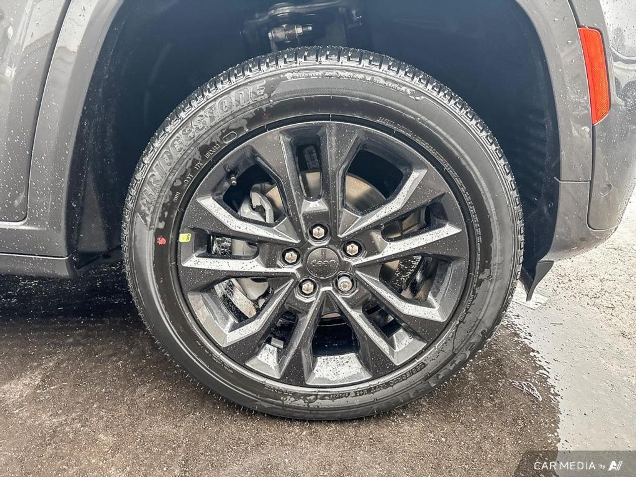 2026 Jeep Grand Cherokee Base 4dr 4x4 Photo