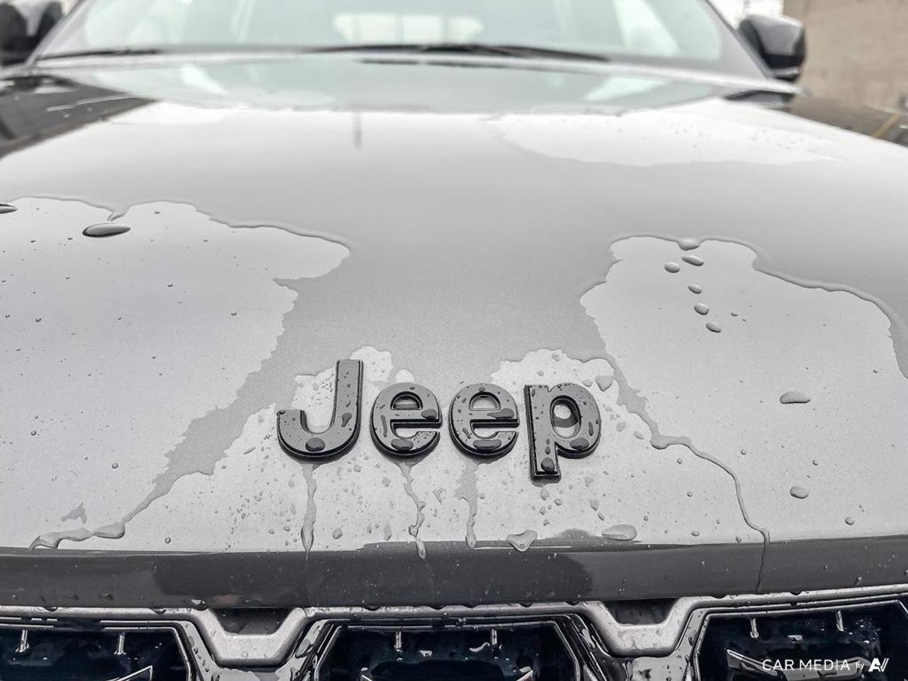 2026 Jeep Grand Cherokee Base 4dr 4x4 Photo