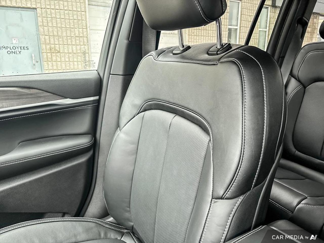 2026 Jeep Grand Cherokee Base 4dr 4x4 Photo