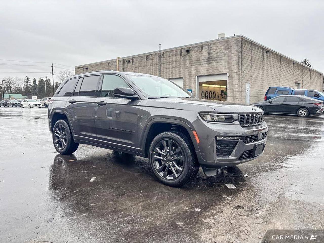 2026 Jeep Grand Cherokee Base 4dr 4x4 Photo