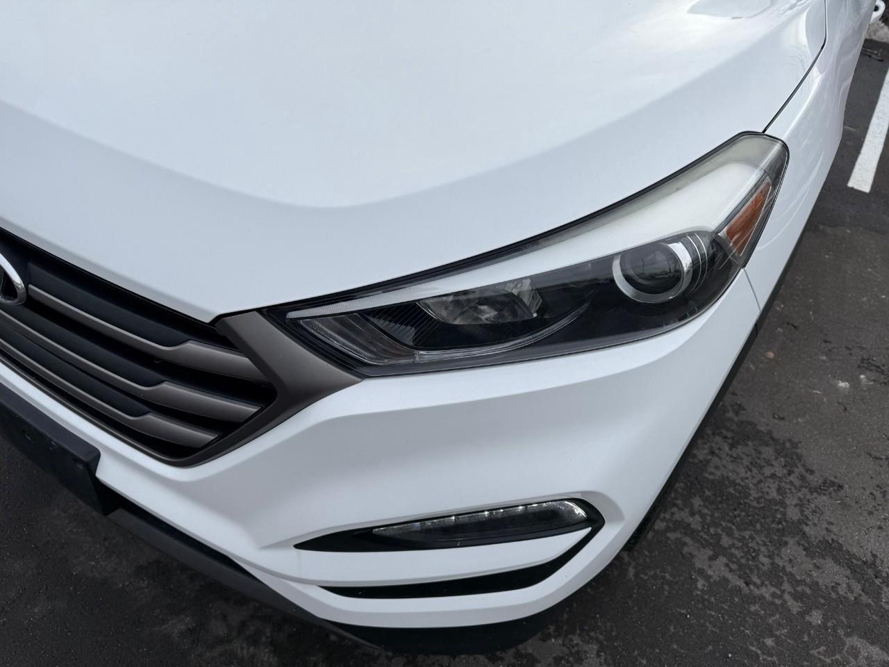 2016 Hyundai Tucson  Photo