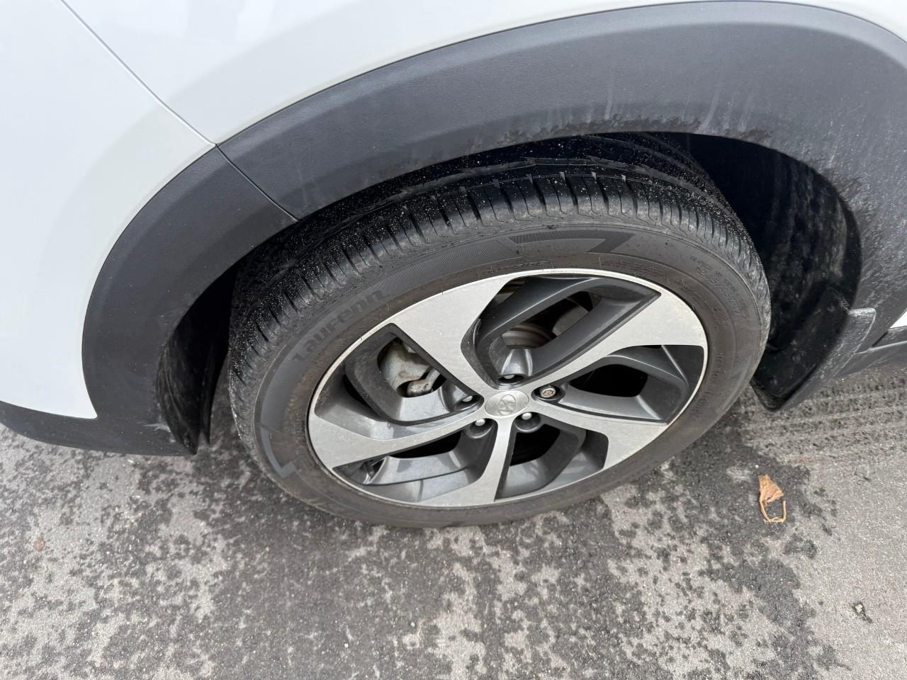 2016 Hyundai Tucson  Photo3