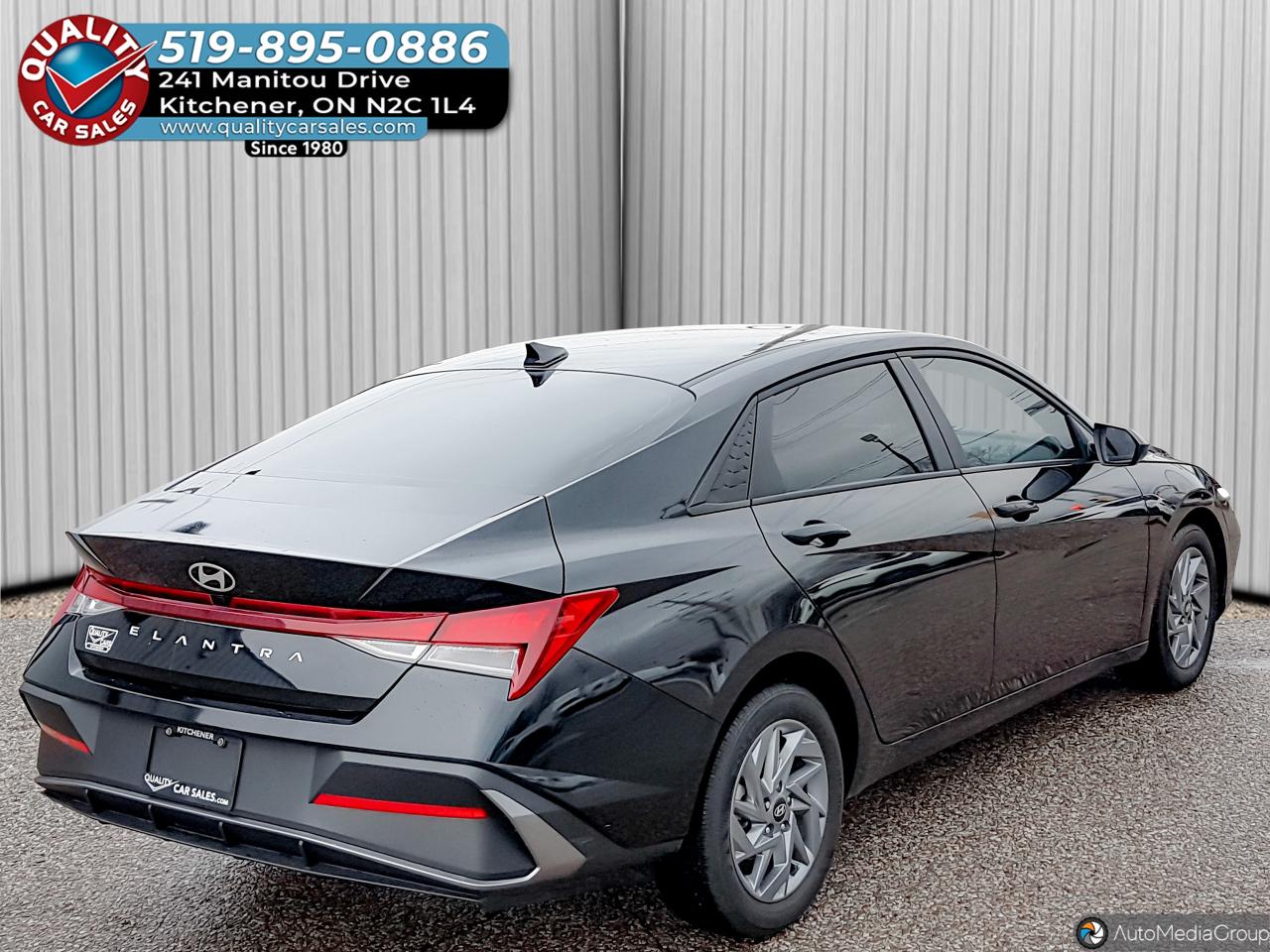 2025 Hyundai Elantra Preferred *HEATED SEATS* Photo3