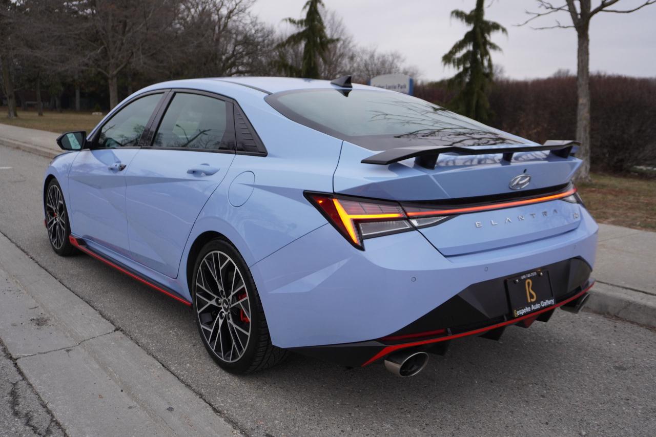2022 Hyundai Elantra N / 1 OWNER / MANUAL / NAVIGATION / SUNROOF /LOCAL Photo2