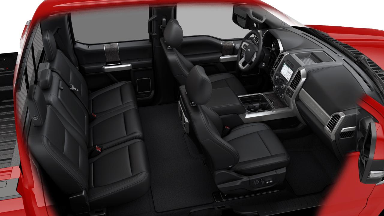 2018 Ford F-250 Lariat 4WD Crew Cab 6.75' Box Photo