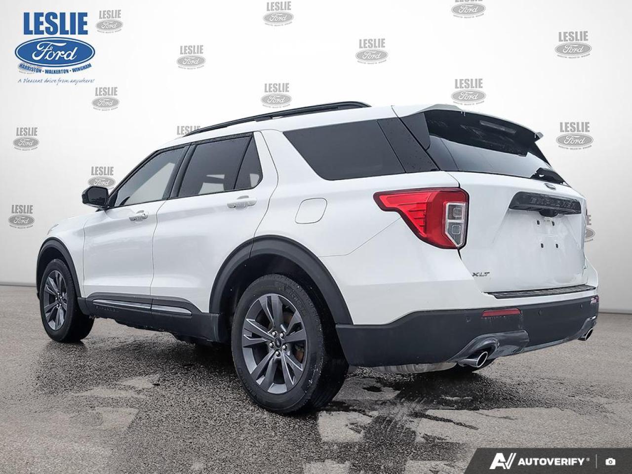 2024 Ford Explorer XLT 4WD Photo3