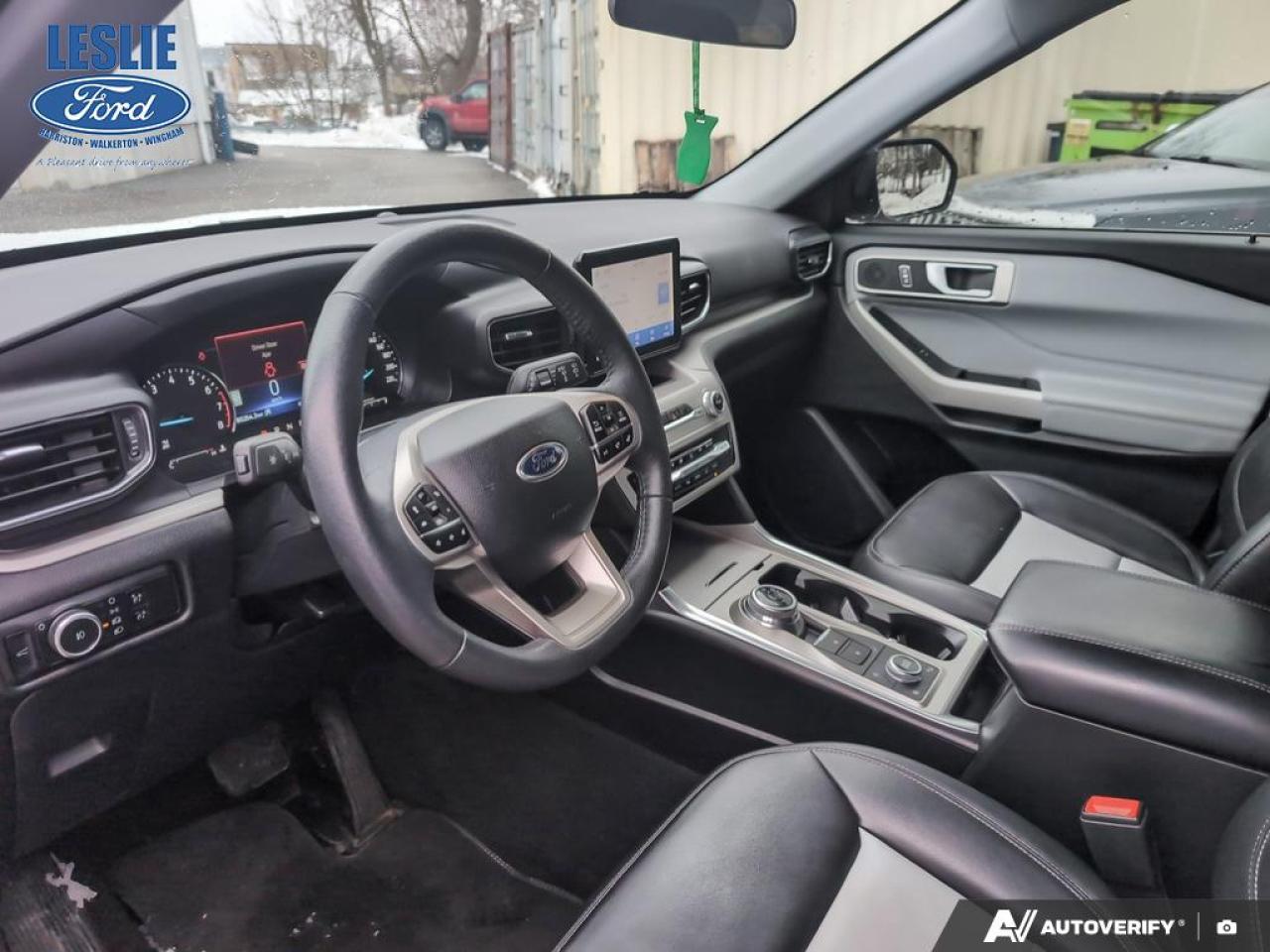 2024 Ford Explorer XLT 4WD Photo