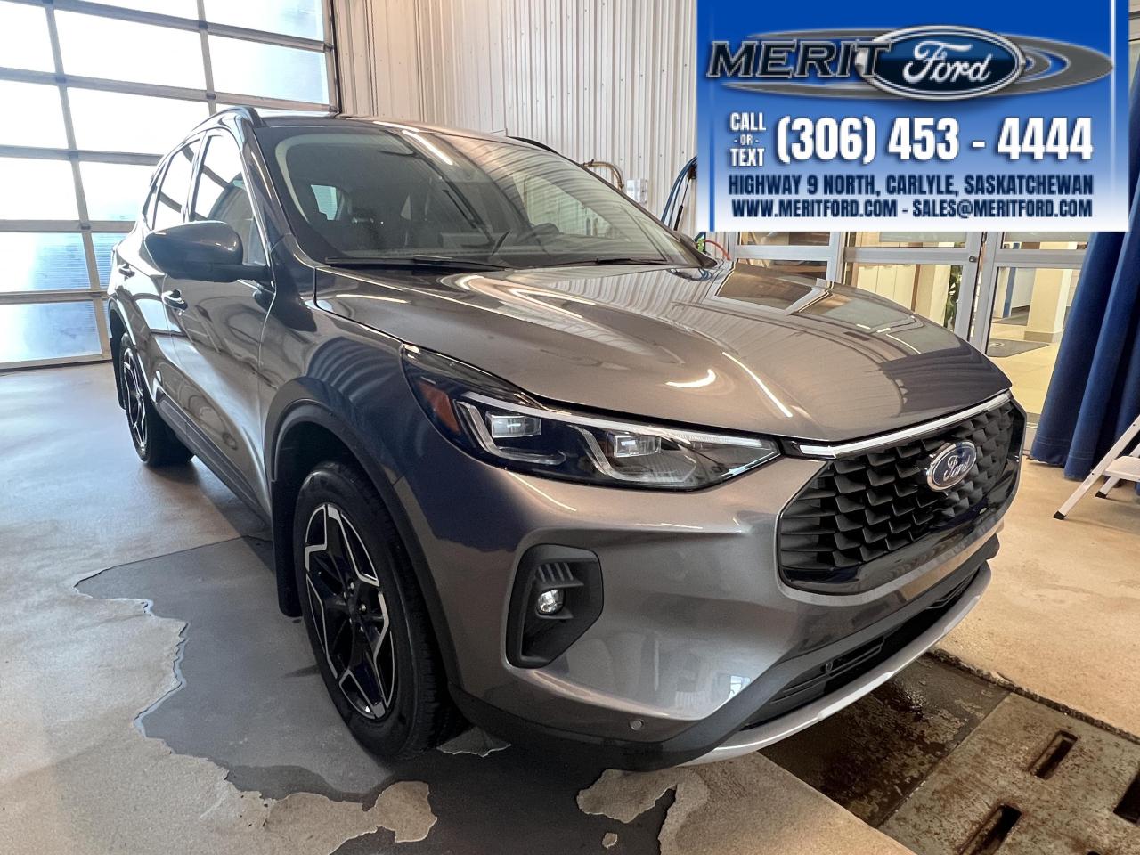 2026 Ford Escape Platinum Photo4